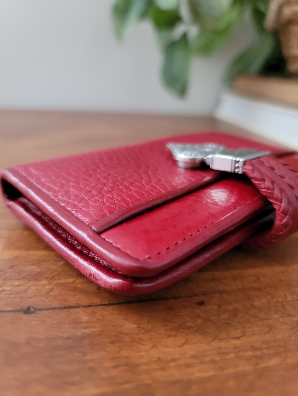 Brighton Red Pebbled Leather Bi-fold Snap Wallet - Picture 5 of 16